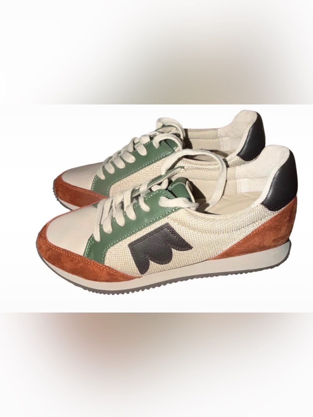 NWOT BIRDIES Roadrunner Sneakers
